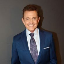 Photos: Jeff Harnar Sings the 1959 Broadway Songbook at Birdland