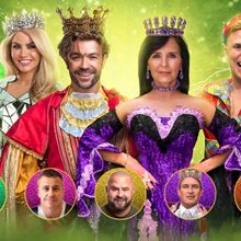 Cast Set For St Helens Christmas Pantomime, SNOW WHITE