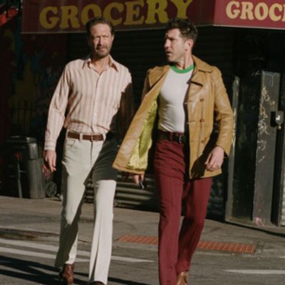 Photos: Jon Bernthal and Ebon Moss-Bachrach in DOG DAY AFTERNOON