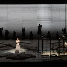 Photos: First Look at Janáček's JENŮFA at Lyric Opera of Chicago