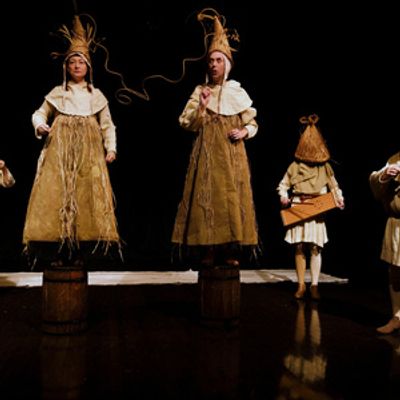 Review: ADRIFT: A MEDIEVAL WAYWARD FOLLY by Happenstance Theatre