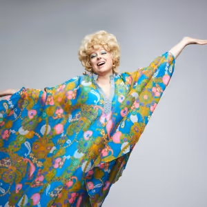 EVERYBODY GOES TO MITZI'S Comes to Varscona Theatre in July