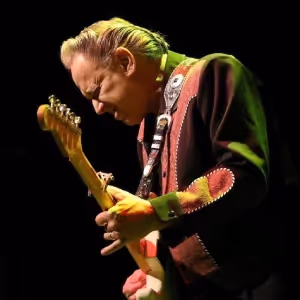 Patchogue Theatre Announces JIMMIE VAUGHAN & THE TILT-A-WHIRL BAND This August