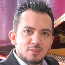 El Pianista Carlos Salmerón, Concertista De Bellas Artes, Participará En Preconcier