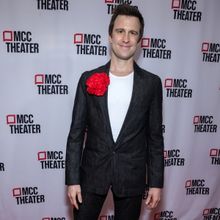 Royal Alexandra and Princess of Wales Theatres to Dim Marquee Lights in Memory of Gav