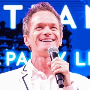 Photos: Neil Patrick Harris Hosts Atlantis New Year's Eve Celebration With Maroon 5…