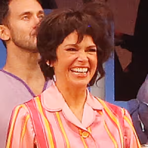 Photos: Carol Burnett Visits Sutton Foster & ONCE UPON A MATTRESS Cast in LA