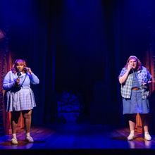 Photos: GINGER TWINSIES World Premiere First Look