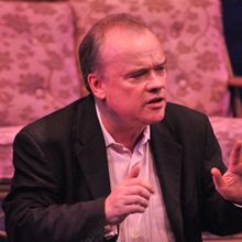 Theater Critic Chris Jones to Receive Honorary Degree from Columbia College Chicago T