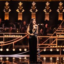 Photos: Rachel Zegler, Rosamund Pike and More at the Olivier Awards