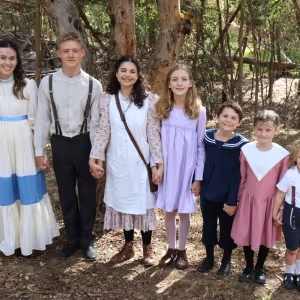 SEVEN LITTLE AUSTRALIANS Comes to Stirling Theatre in July