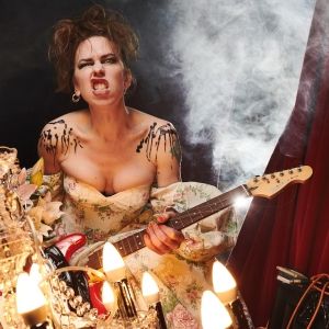 Emma Frankland Returns To Edinburgh Fringe With NO APOLOGIES World Premiere