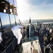 Iconic St Paul's Cathedral Vertical Dance RESURGAM Comes to the Greenwich+Docklands I