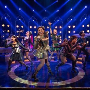 Photos: Dylan Mulvaney, Abigail Barlow and More in SIX on Broadway
