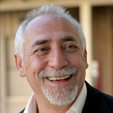 José Luis Valenzuela Awarded SDCF Gordon Davidson Award for Lifetime Achievement and