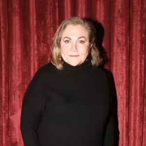 Kathleen Turner Falls Ill During Performance of A LITTLE NIGHT MUSIC