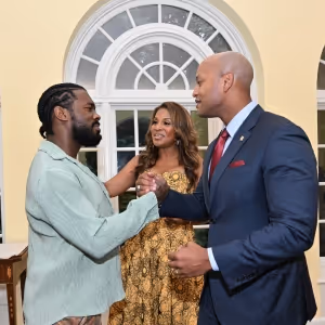 Photos: Maryland Governor and First Lady Welcome Cast of THE WIZ to Their Home