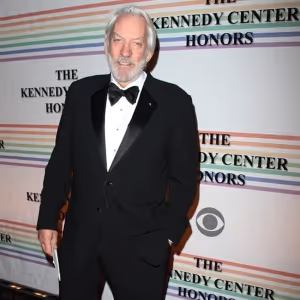 Mirvish Productions to Dim Marquee Lights to Honour Donald Sutherland