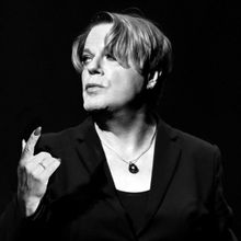 Eddie Izzard Will Return to New York in Solo Production of HAMLET in January 2024