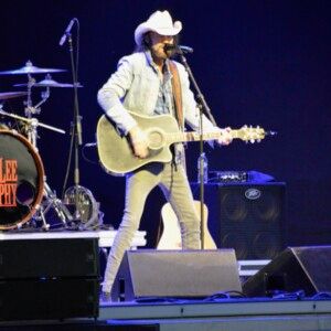 Photo Review: Willow Avalon and David Lee Murphy Video