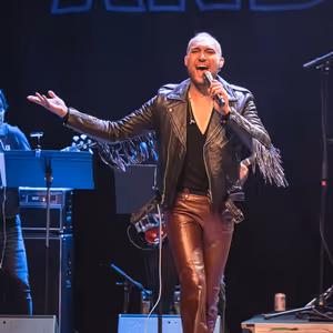 Photos: Serge Clivio Marks Fifth Anniversary of SERGE AND FRIENDS at Gramercy Theatre