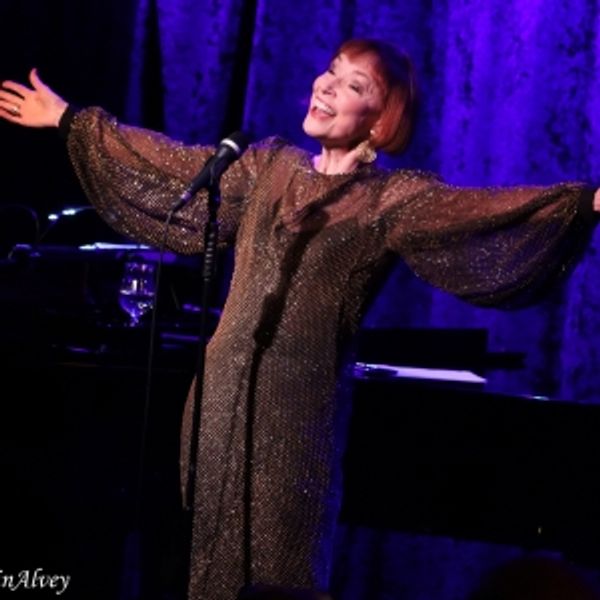 Photos: Karen Akers Brings WATER UNDER THE BRIDGE To Birdland Photo