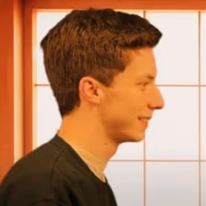 Video: Andrew Barth Feldman Pays Musical Tribute to MUPPETVISION 3D in Heartfelt…