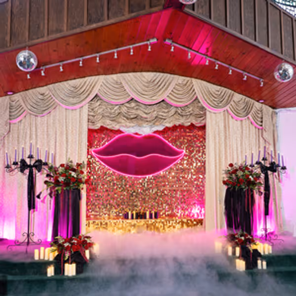 Feature: ROCKY'S HORROR BRINGS AN ICONIC EXPERIENCE To Viva Las Vegas Wedding Chapel Photo