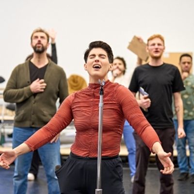 Photos: Inside Rehearsals for JUST FOR ONE DAY at The Old Vic