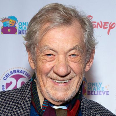 Sir Ian McKellen to Unveil Laurence Olivier Blue Plaque at Pimlico Childhood Home
