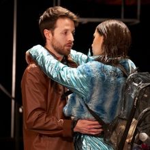 I. A. Inteligencia Actoral: Una Puesta En Escena Que Cuestiona Los Límites Entre El 