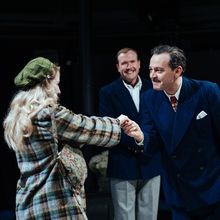 Photos: Tanika Gupta's HEDDA at Orange Tree Theatre