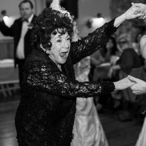 TONY N' TINA'S WEDDING is Back in Chicago for One Weekend