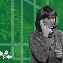 Comedy Troupe 30 Minute Musicals Parodies HOME ALONE in Holiday Musical Mash-Up