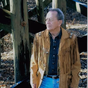 Teatro Paraguas Hosts Poetry Reading With Jim Barnes
