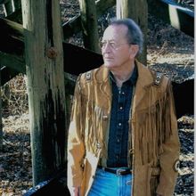 Teatro Paraguas Hosts Poetry Reading With Jim Barnes