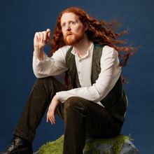 Alasdair Beckett-King Will Embark on New UK Tour