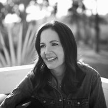 Grammy Winner Lori McKenna Returns to Spire Center in September