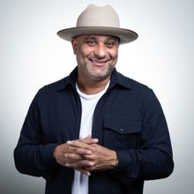 Russell Peters Returns to South Africa in 2024