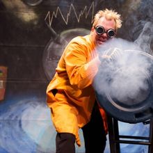 DOKTOR KABOOM! LOOK OUT! SCIENCE IS COMING Comes to the Coppell Center