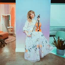 Lindsey Stirling Will Perform With the Oregon Symphony