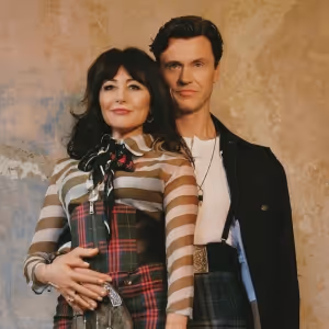 Video: Frances Ruffelle And Norman Bowman Perform 'Unusual Way From THE SCOT AND THE…