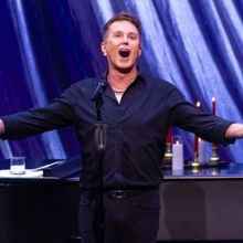 Davis Gaines Brings LOVE IS IN THE AIR to the Green Room 42