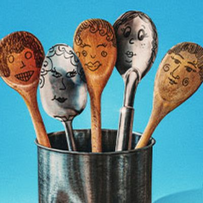 DINNERLADIES Will Come to Birmingham Hippodrome