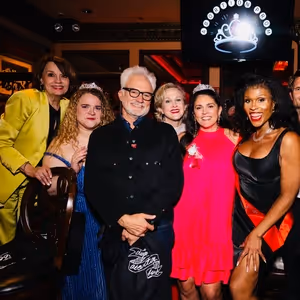 Photos: Cecily Strong, Bonnie Milligan, And Cynthia Nixon Lead BROADWAY ACTS FOR…