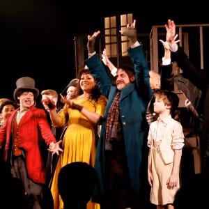 Photos: The Cast of New York City Center's OLIVER! Takes Their First Bows