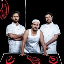 AS LEIS FUNDAMENTAIS DA ESTUPIDEZ HUMANA is Now Playing at Teatro da Trindade