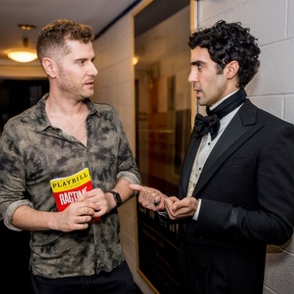 Photos: Magicians Meet! Rob Lake Visits 'Houdini' at RAGTIME Photo