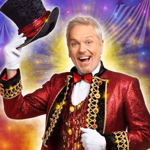 Cast Set For GOLDILOCKS at Milton Keynes Theatre