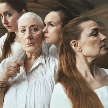 TITTA EN ALG Comes to Dramaten This Month